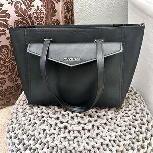 Michael Kors Maisie tote